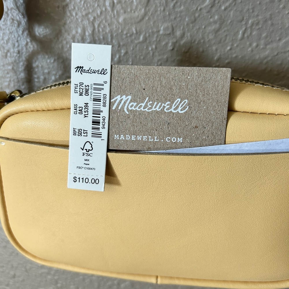 Madewell Mini The Leather
Carabiner Crossbody Bag - Picture 7 of 12